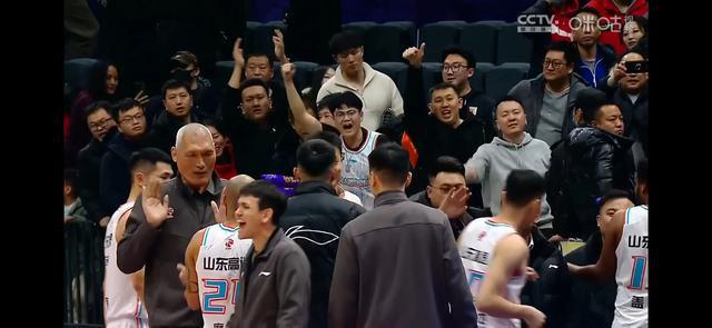 山东男篮客场不敌对手遭遇失利